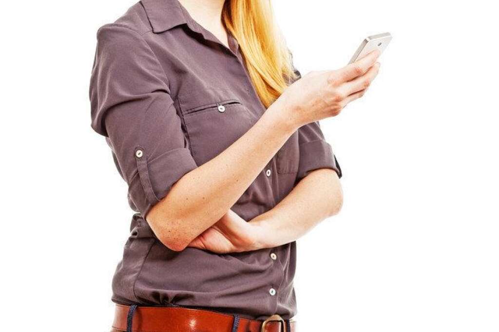L'excès de smartphone - Les personnes qui utilisent trop souvent leur smartphone pour envoyer des messages et des mails sont sujettes à des fatigues musculaires et des micro-traumatismes comme le BlackBerry Thumb (l'emprise du BlackBerry).