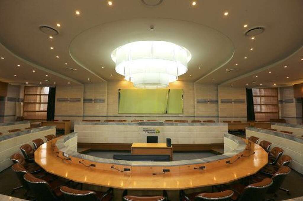 Le Conseil régional de Châlons-en-Champagne (Champagne-Ardennes) - La salle de réunion du Conseil régional.