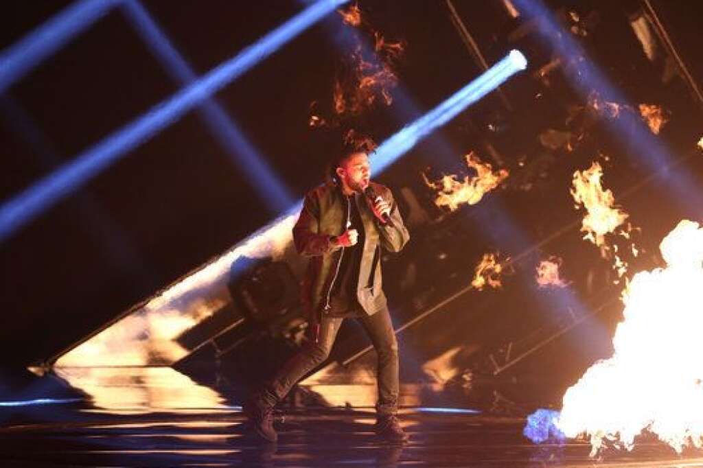 The Weeknd - Le chanteur canadien a donné une performance sur son tube "Can't Feel My Face"