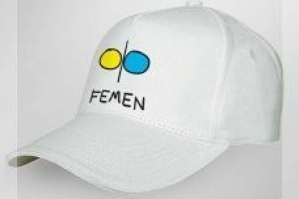 La casquette - Noire ou blanche, la casquette Femen est vendue 12,16€.