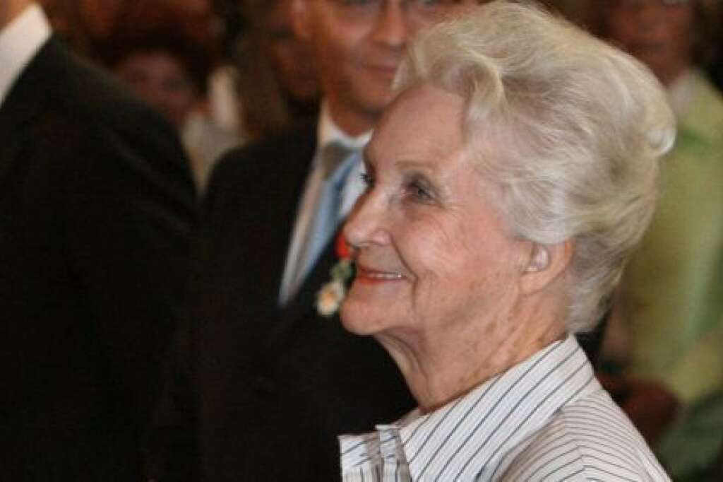 4 avril - Evelyne Sullerot - <p>La militante féministe est morte à 92 ans. Sociologue et cofondatrice du <a href="https://www.planning-familial.org/" target="_blank">Planning familial</a>, Evelyne Sullerot a écrit plus de vingt livres pour la cause des femmes et des enfants.</p>  <p><strong>» Lire notre article complet <a href="http://www.huffingtonpost.fr/2017/04/04/mort-develyne-sullerot-cofondatrice-du-planning-familial_a_22025198/?utm_hp_ref=fr-deces">en cliquant ici</a></strong></p>