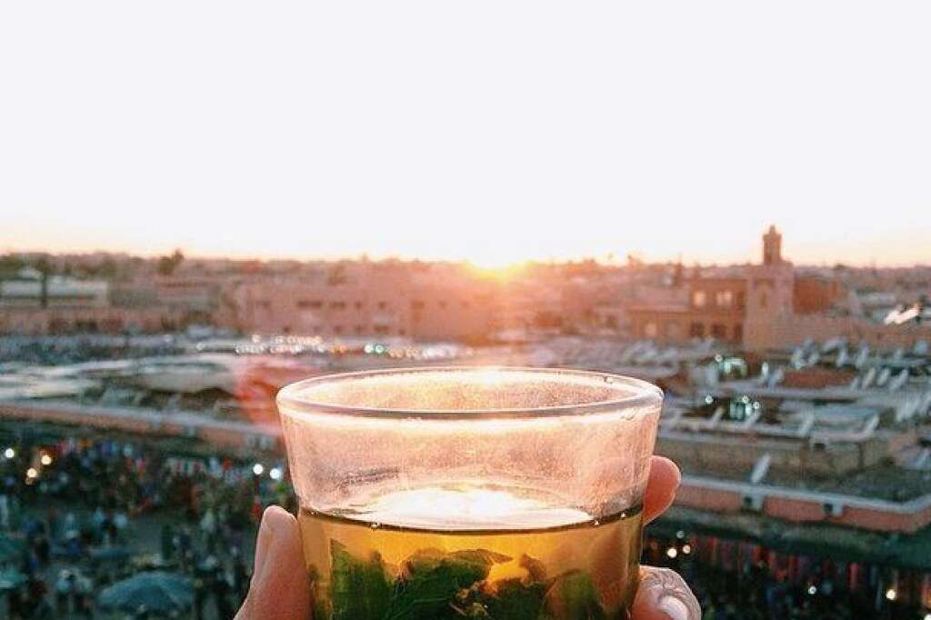À chaque destination sa spécialité - Un thé à la menthe à Marrakech au Maroc.
