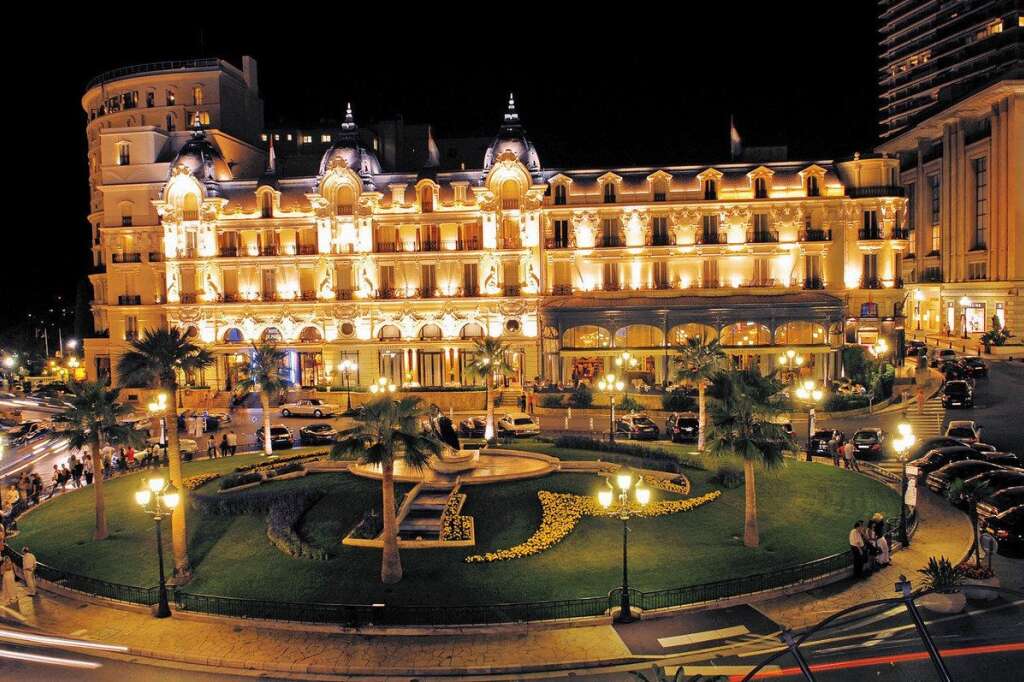 1. Hôtel de Paris (Monaco, Film: Iron Man 2) - Vue extérieure de l'hôtel