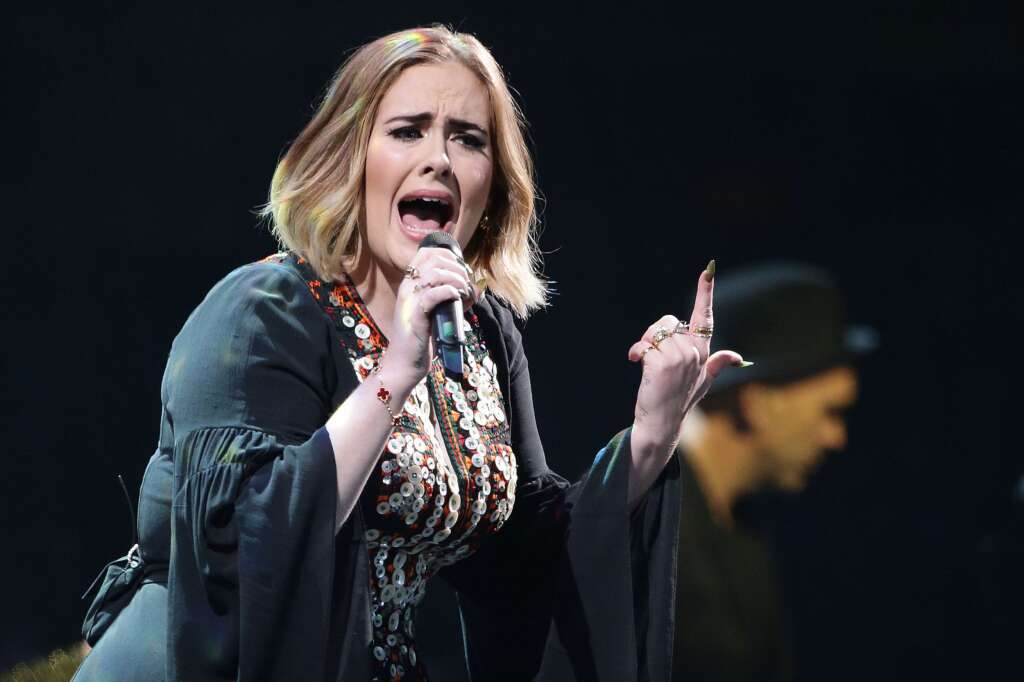 Adele - Adele termine seconde du classement avec 69 millions de dollars -soit 58,8 millions d'euros- de revenus entre juin 2016 et juin 2017.