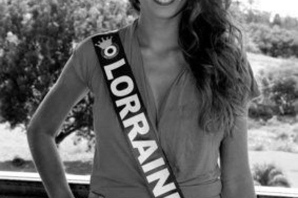 Miss Lorraine - Samantha Pereira -