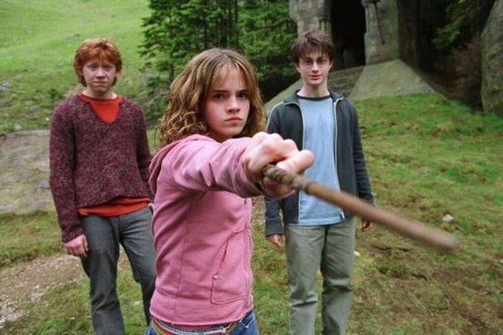 À 14 ans dans Harry Potter et le prisonnier d'Azkaban - Emma Watson à l'âge de 14 ans lors du tournage de Harry Potter et le prisonnier d'Azkaban (2004)