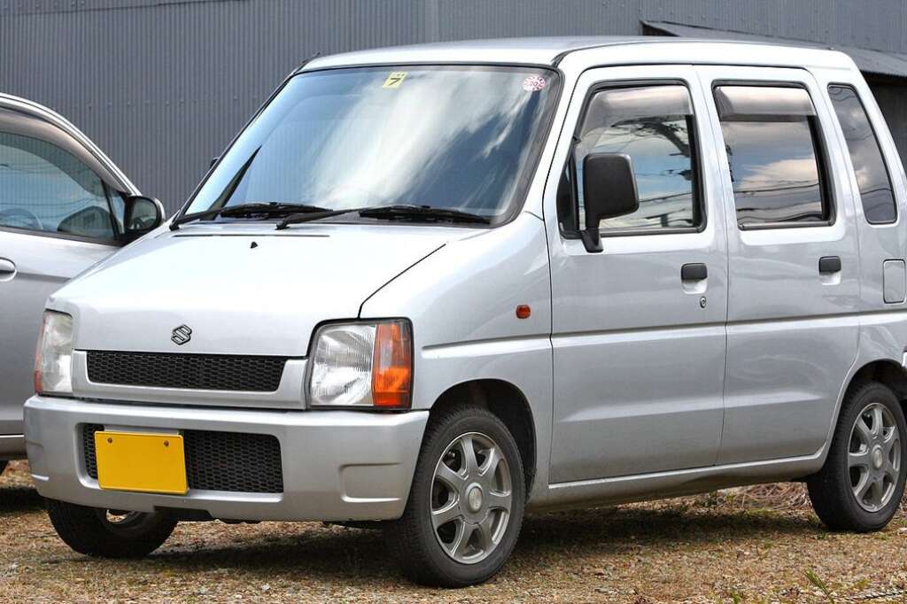 L'étrange Suzuki Wagon R de Jean-Yves Le Drian - Vraie originalité pour le ministre de la Défense. Ce dernier a opté pour un Suzuki Wagon R, petit véhicule urbain quatre places, dont il n'a pas précisé la valeur.  (Photo d'illustration)