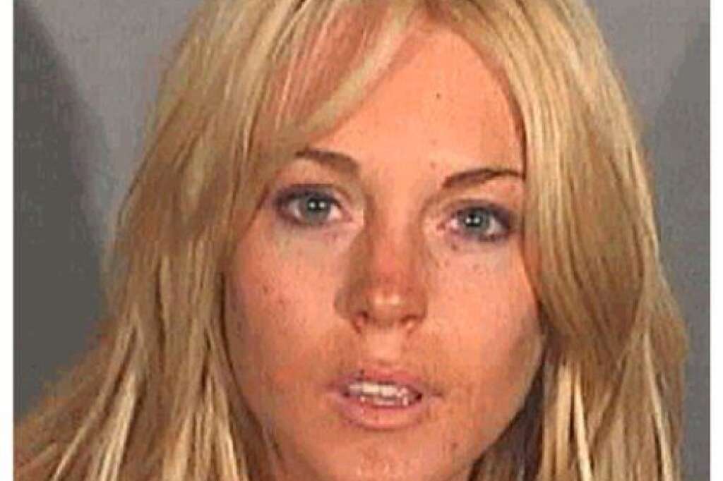 Lindsay Lohan - Arrêté pour conduite en état d'ébriété et possession de drogues