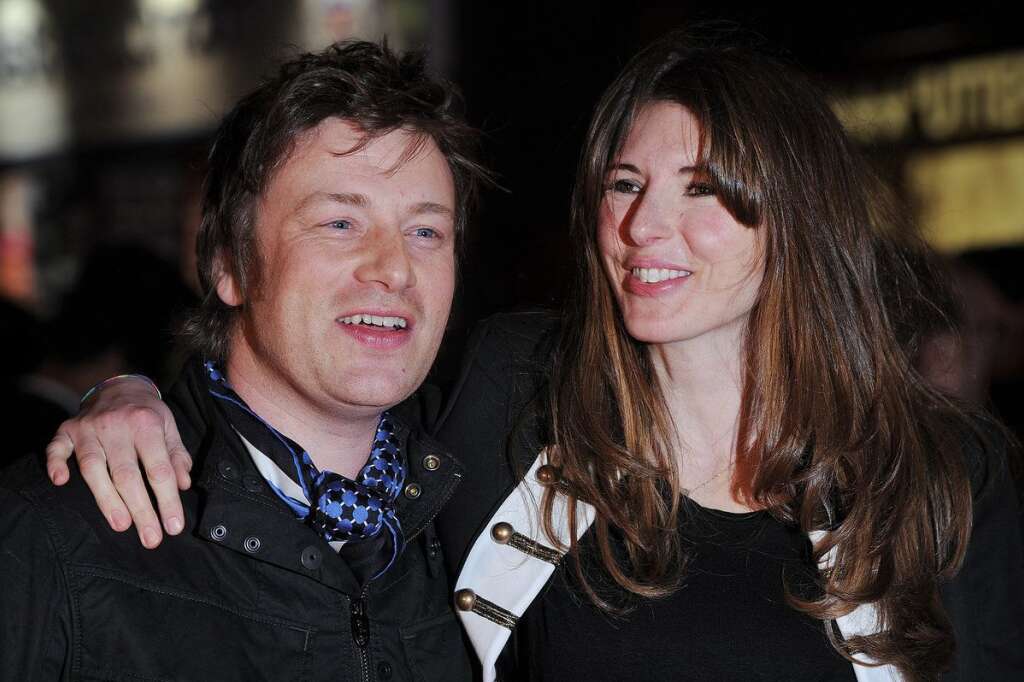 Jamie Oliver - Le célèbre chef anglais Jamie Oliver et sa femme ont donné à leurs filles des noms de fleurs: Poppy Honey, Daisy Boo, Petal Blossom... et leur fils se prénomme Buddy Bear.