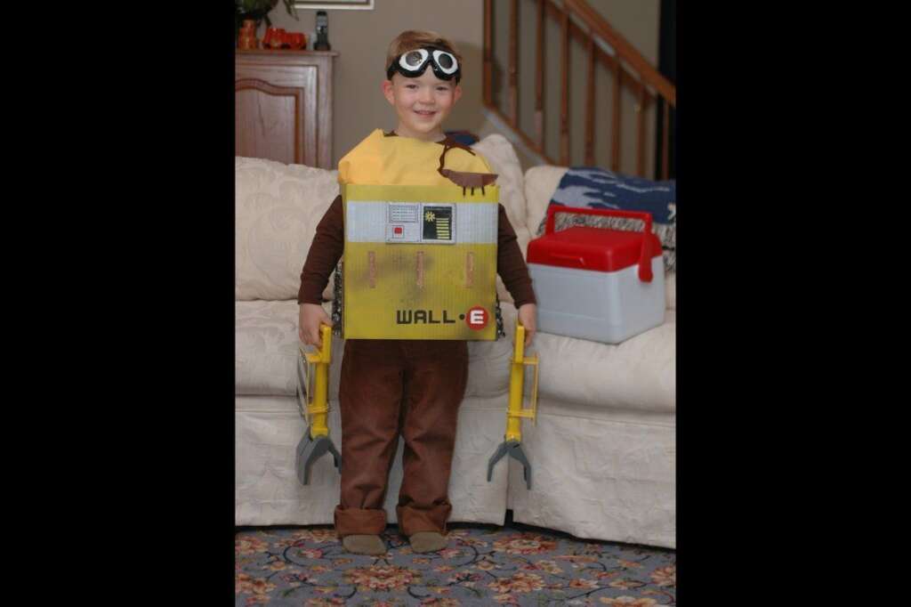 Homemade Wall-E - Jude, age 4, was too creative for any store-bought costume. Way to go, Mom!