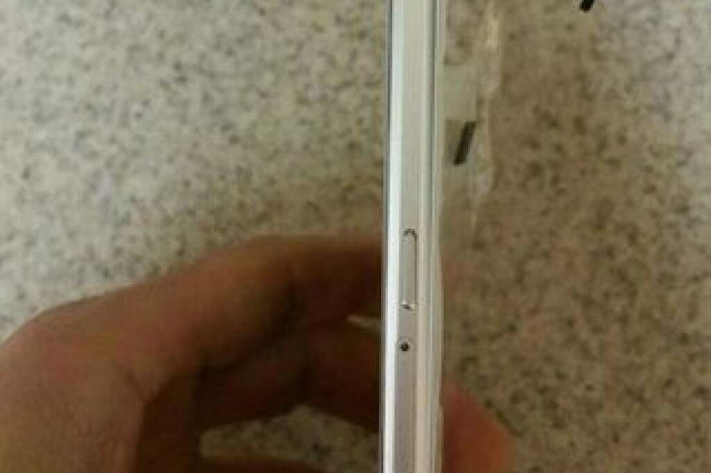 Samsung Galaxy S6: des photos auraient fuité de chez AT&T -