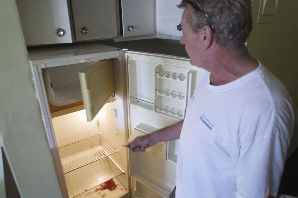 - Le réfrigérateur de l'appartement de Luka Rocco Magnotta, où il aurait gardé des parties du corps de sa victime. (PC/Ryan Remiorz)