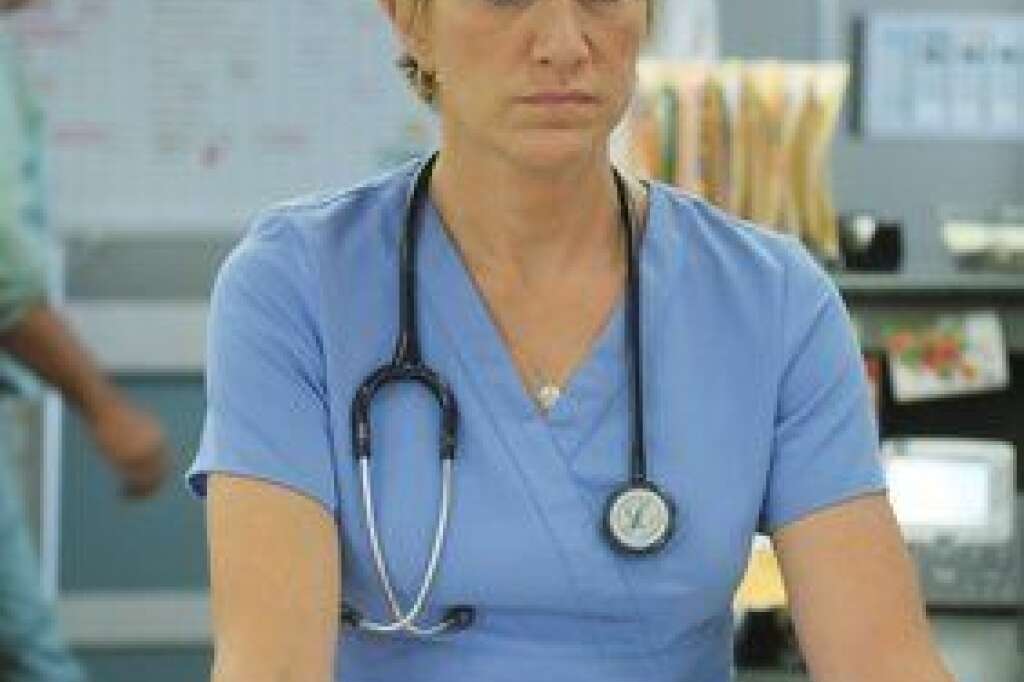Meilleure actrice dans une série comique - Edie Falco dans "Nurse Jackie"