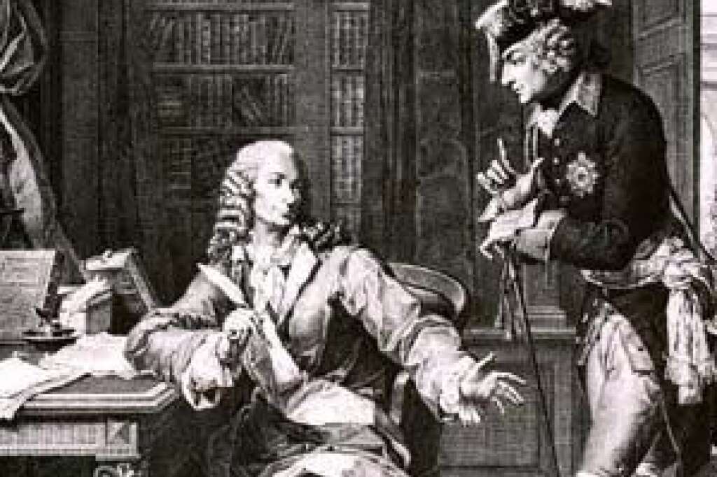 Frédéric II de Prusse (1712-1786) - L'homosexualité de "Frédéric le Grand" est le plus souvent absente des manuels scolaires, mais elle est aujourd'hui communément admise par les Historiens. Il eut par ailleurs une relation avec Voltaire, celle-là plus platonique, qui s'est fini tristement. Il fit enfermer Voltaire de peur que celui-ci ne divulgue ses poèmes, parfois très audacieux, et clairement homosexuels. Après la rupture, Voltaire lui renverra <a href="http://gayscelebres.hautetfort.com/archive/2010/08/17/frederic-ii-le-grand-amoureux.html">selon l'historien Michel Larivière </a>ses décorations et ses ordres accompagnés d'un dernier quatrain ambigu : "Je les reçus avec tendresse / Je vous les rends avec douleur / C'est ainsi qu'un amant, dans son extrême ardeur / Rend le portrait de sa maîtresse".