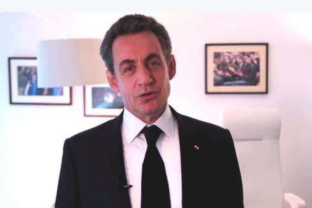 Nicolas Sarkozy, président de l'UMP - L'ancien président de la République a choisi <a href="https://www.facebook.com/video.php?v=10152501578056078&set=vb.7766361077&type=2&theater" target="_blank">sa page Facebook pour adresser ses voeux pour 2015</a>.