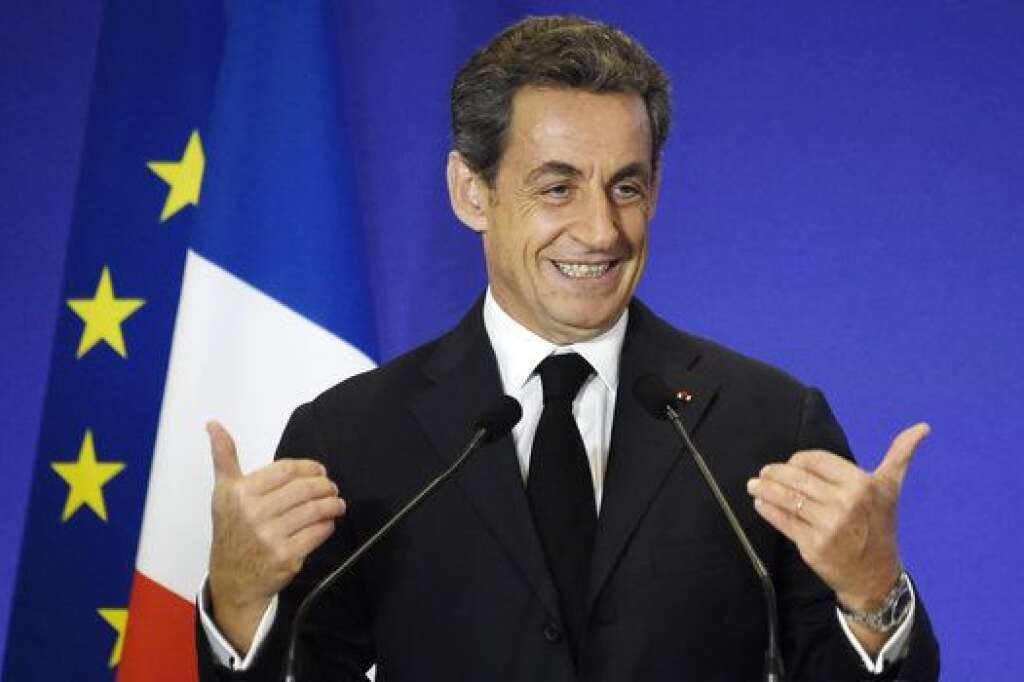 2 décembre 2014: Sarkozy redevient opposant numéro 1 -
