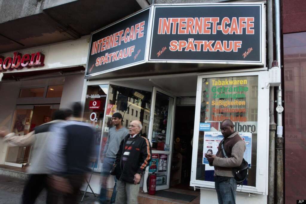 - Le cybercafé de Berlin où Luka Rocco Magnotta a été arrêté, dans le quartier de Neukoelln. (AP/Markus Schreiber)