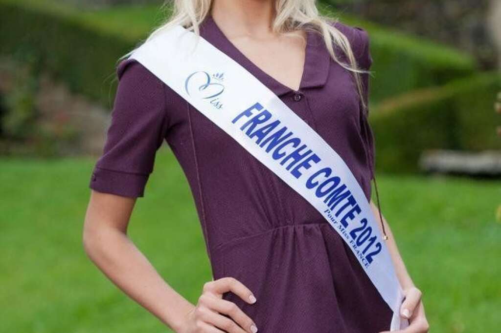 Miss Franche-Comté - Charlène Michaut    24 ans - 1,72 m    Etudiante en Licence professionnelle chimie de formulation
