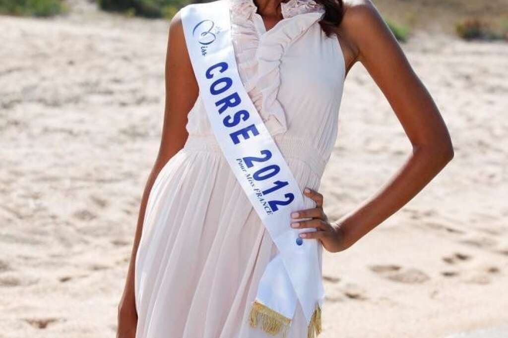 Miss Corse - Louise Robert    22 ans - 1,83 m    Photographe professionnelle
