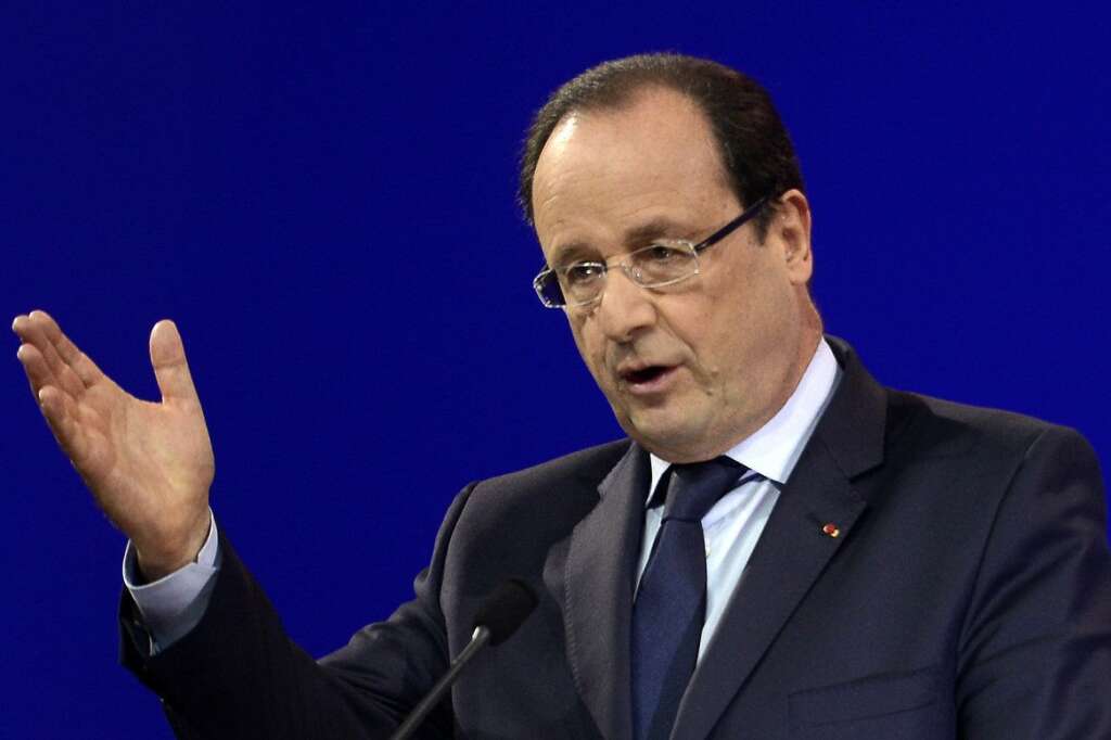 Les réactions : François Hollande - Avant la fin de la journée, <a href="http://www.lemonde.fr/politique/article/2012/11/14/hollande-recadre-valls-apres-son-derapage-sur-la-droite-et-le-terrorisme_1790290_823448.html" target="_blank">le chef de l'Etat recadre son ministre de l'Intérieur</a>. Lors de sa première conférence de presse François Hollande assure que "la lutte contre le terrorisme doit rassembler":  "Ne polémiquons pas. Le sujet est trop grave. Ne perdons pas notre temps".