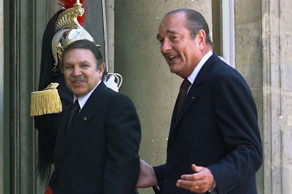 Abdelaziz Bouteflika, fraîchement élu, vient en France en 2000 - 14-17 juin 2000: Visite d'État en France du président Abdelaziz Bouteflika, à la tête de l'Algérie depuis avril 1999. Lors de cette visite, les deux Présidents se sont mis d'accord sur le lancement d’un commun accord d’un processus global de refondation et de restructuration des relations bilatérales basées sur le principe de l’équilibre et de l’intérêt mutuel.