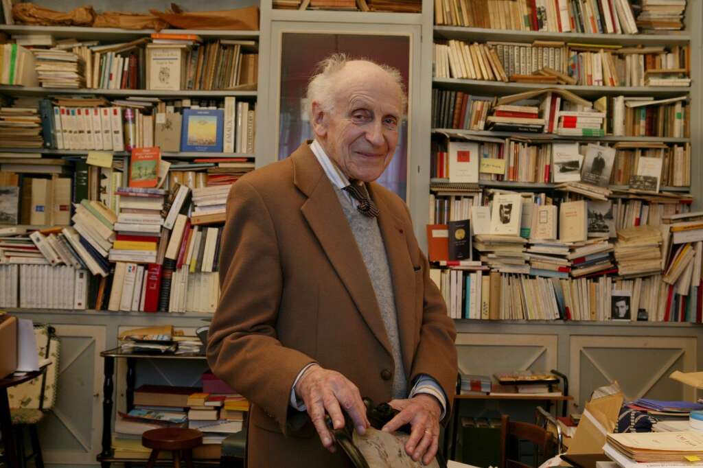 4 juillet - Georges-Emmanuel Clancier - <p>Georges-Emmanuel Clancier, romancier, poète, essayiste, critique, journaliste, homme de radio et résistant, s’est éteint chez lui, à Paris, dans la nuit du mardi 3 au mercredi 4 juillet. Il était âgé de 104 ans.</p>  <p><strong>» Lire notre article complet <a href="https://www.huffingtonpost.fr/2018/07/04/lecrivain-et-poete-georges-emmanuel-clancier-est-mort_a_23474511/?ncid=fcbklnkfrhpmg00000001">en cliquant ici</a></strong></p>