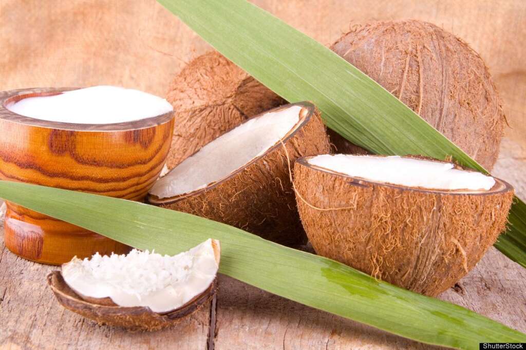 La noix de coco - Les huiles que l'on retrouve dans la noix de coco se transforment en énergie rapidement et efficacement. Décidément, une option plus santé que le café!
