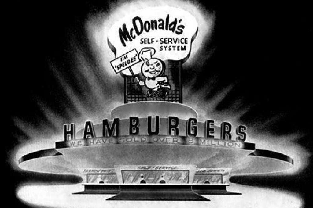 8 octobre 2012: le premier McDonald's date de... - ... 1948 et vient de San Bernardino, en Californie.   Lire l'<a href="http://www.huffingtonpost.fr/2012/10/08/mcdo-premieres-photos_n_1948004.html">article</a>.