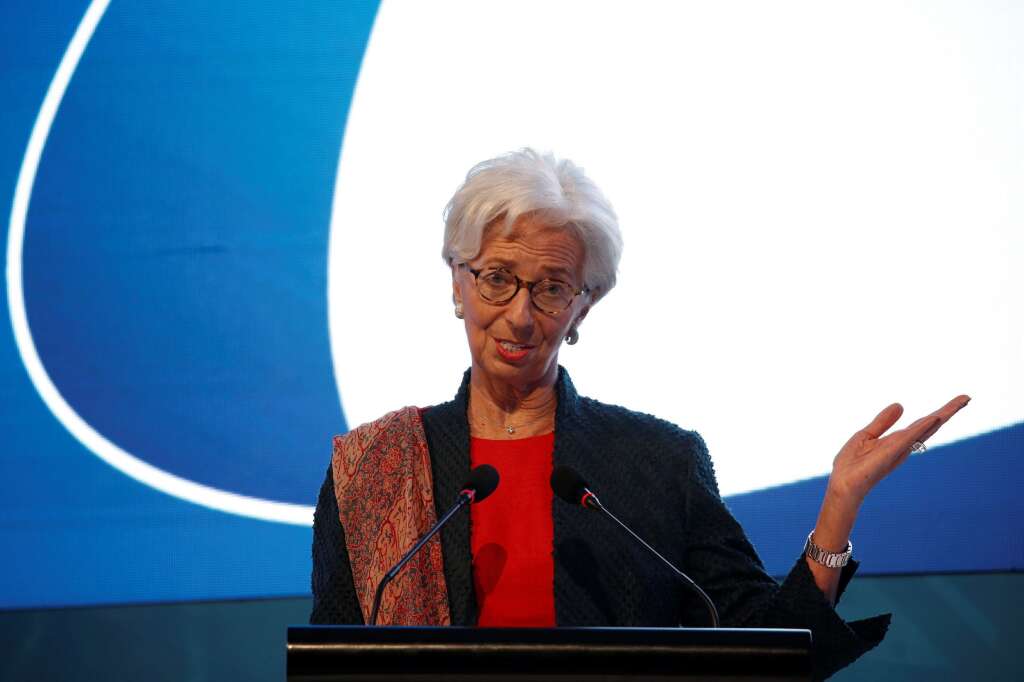 TOP #4: Christine Lagarde, bien au chaud à Washington - <p>Directrice du FMI depuis bientôt sept ans, l'ancienne ministre de l'Economie de Nicolas Sarkozy est la personnalité de droite préférée des Français. Reste à savoir si elle a des envies de retour en politique nationale.</p>  <p><strong>Opinions positives:</strong> 13 (+2)<br /> <strong>Opinions négatives:</strong> 17 (-2)<br /> <strong>Score net:</strong> -4 (+4)</p>