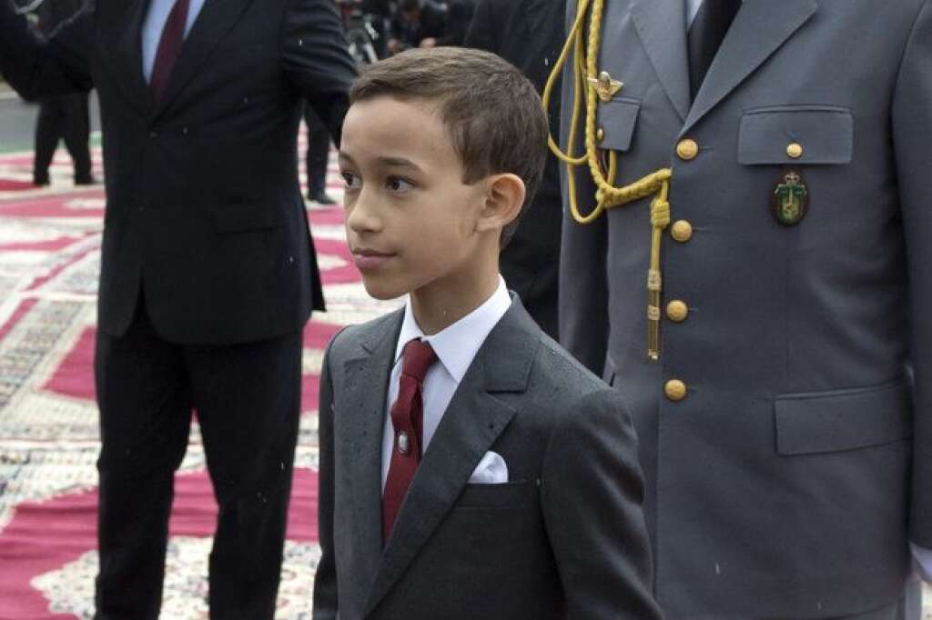 Le prince Moulay Hassan, Maroc - Le prince Moulay Hassan, 10 ans (né le 8 mai 2003), fils du roi Mohammed VI et de la princesse Lalla Salma, est le prince héritier du royaume. Il a une soeur, Lalla Khadija, 6 ans (née le 28 février 2007), exclue de la succession.