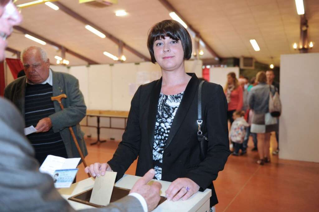 Sylvia Pinel dans le Tarn-et-Garonne - La ministre radicale de gauche, Sylvia Pinel (Artisanat) a été bien réélue avec 59,86 % dans la deuxième du Tarn-et-Garonne.
