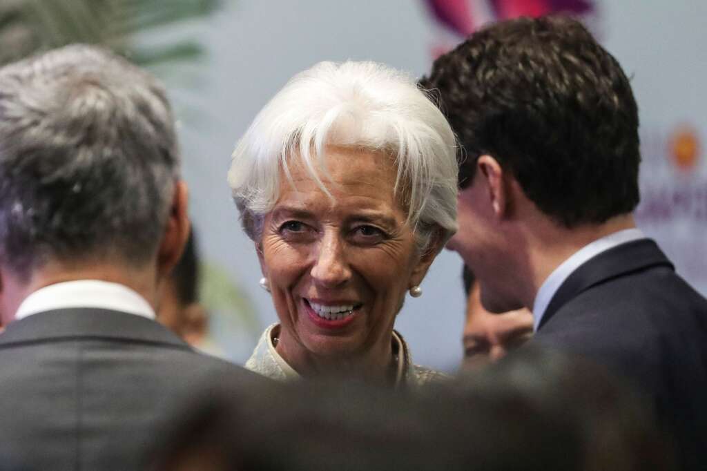 TOP #3: Christine Lagarde, la femme politique préférée des Français - <p>Loin du tumulte de la vie politique française, l'ancienne ministre de Nicolas Sarkozy et actuelle directrice générale du FMI reste une figure appréciée des Français.</p>  <p><strong>Opinions positives:</strong> 13 (+1)<br /> <strong>Opinions négatives:</strong> 16 (-1)<br /> <strong>Score net:</strong> -3 (+2)</p>
