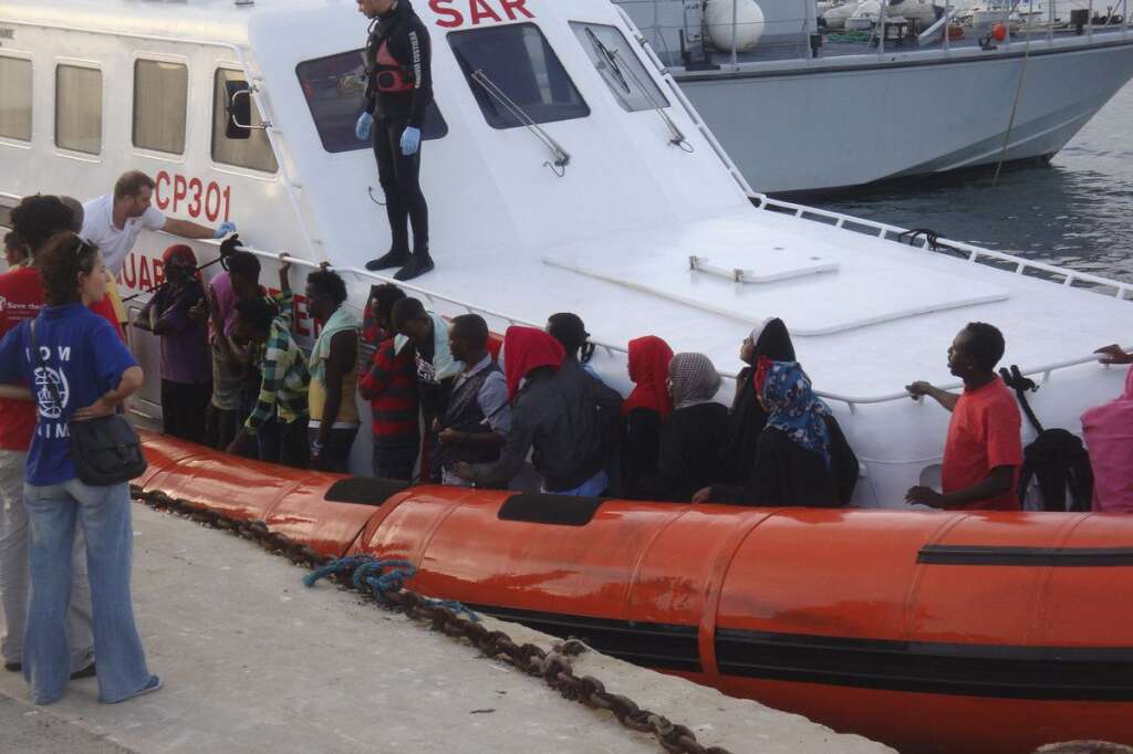 7 septembre 2012 : une cinquantaine de morts - Naufrage au large de l'île d'une embarcation transportant plus de cent migrants clandestins tunisiens. 56 seront sauvés.