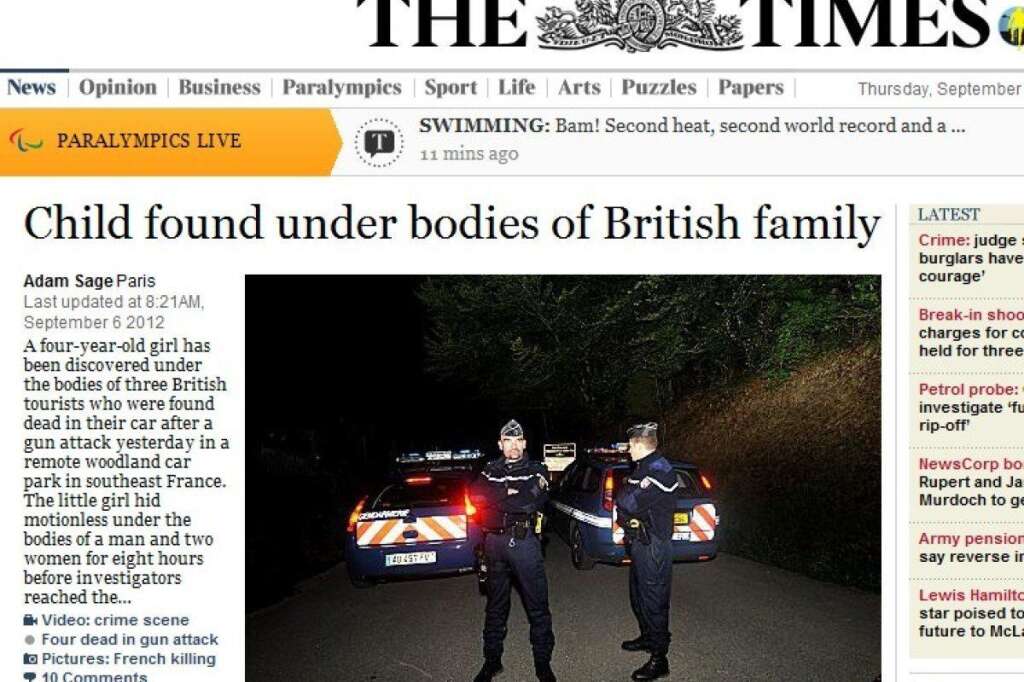 The Times - "Un enfant trouvé sous les corps de sa famille britannique"