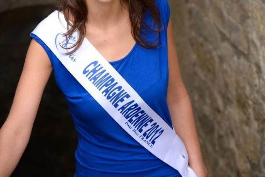 Miss Champagne-Ardenne - Deborah Trichet    21 ans - 1,82 m    Infirmière