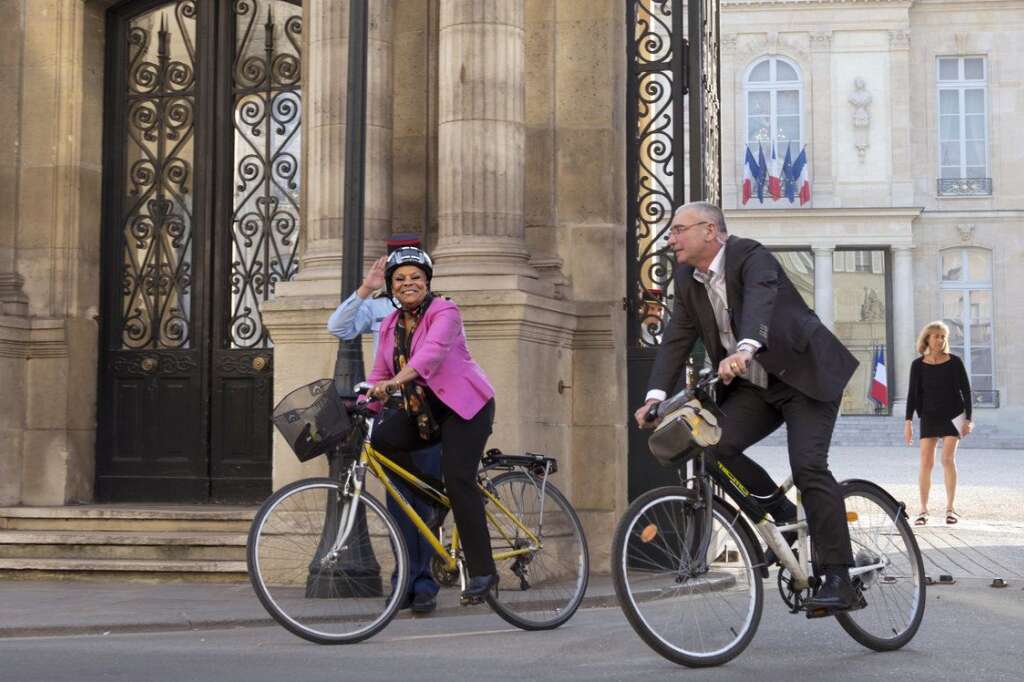 Le nouveau vélo de Christiane Taubira - En tout, la garde des Sceaux déclare posséder 4 vélos, dont un de marque française Gitane acquis en 2013 pour 400 euros.