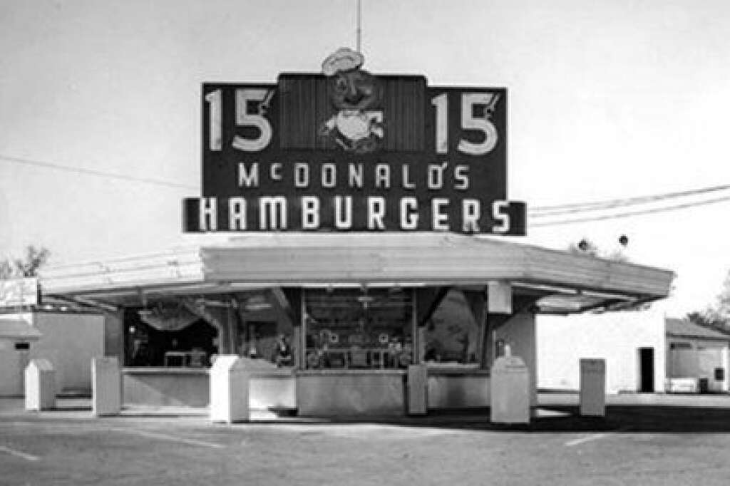- Le hamburger à 15 cents.