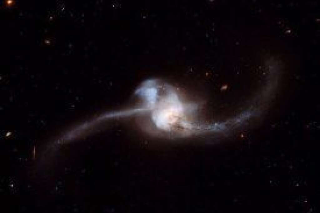 NGC 2623 (collision de deux galaxies) -