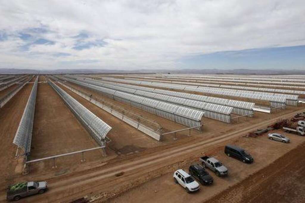 Le parc solaire de Ouarzazate sera installé sur 2500 hectares. Il a été réalisé dans le cadre du plan solaire marocain lancé en 2009 pour produire 2 gigawatts via l'énergie solaire. -