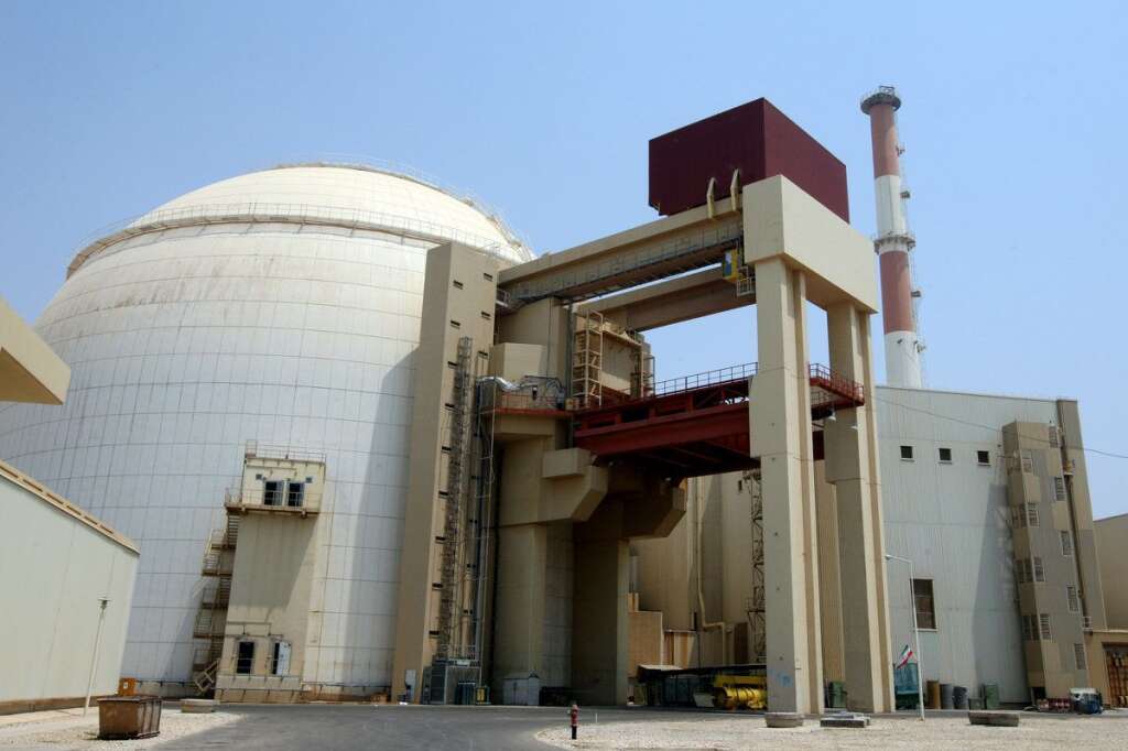 2011 - En janvier, les négociations Iran/5+1 à Istanbul achoppent de nouveau. La centrale nucléaire de Bouchehr est raccordée au réseau.