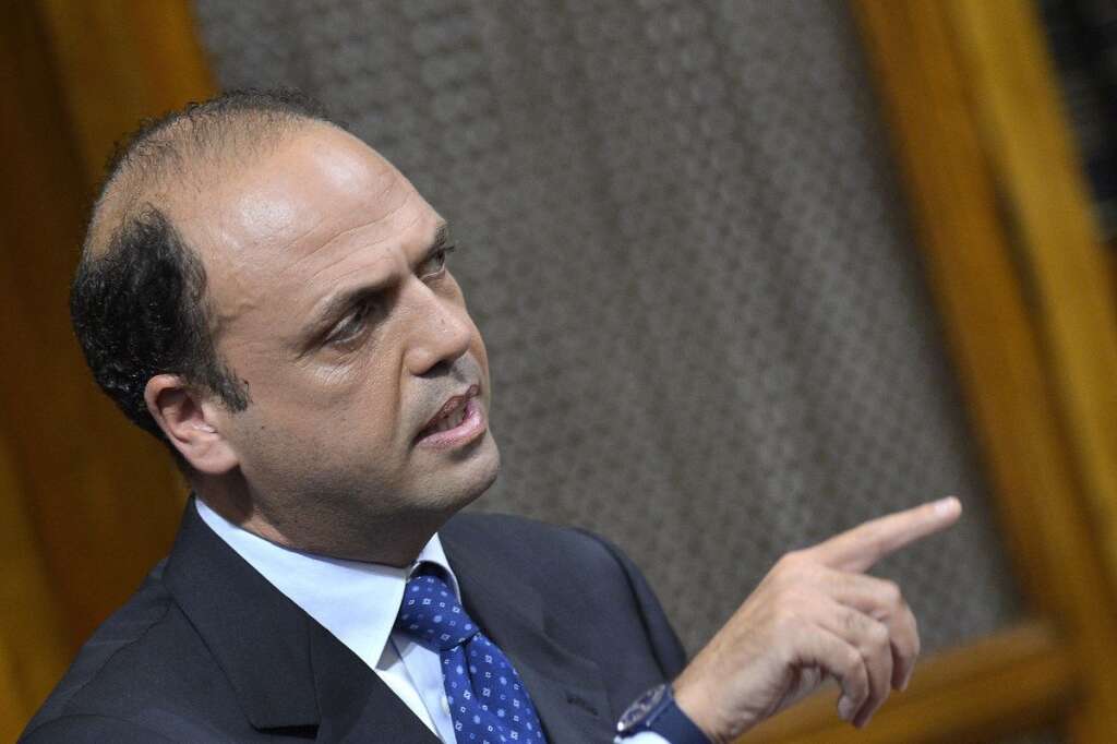 Angelino Alfano - C'est le numéro 2 de Silvio Berlusconi au sein du parti du Peuple de la liberté.