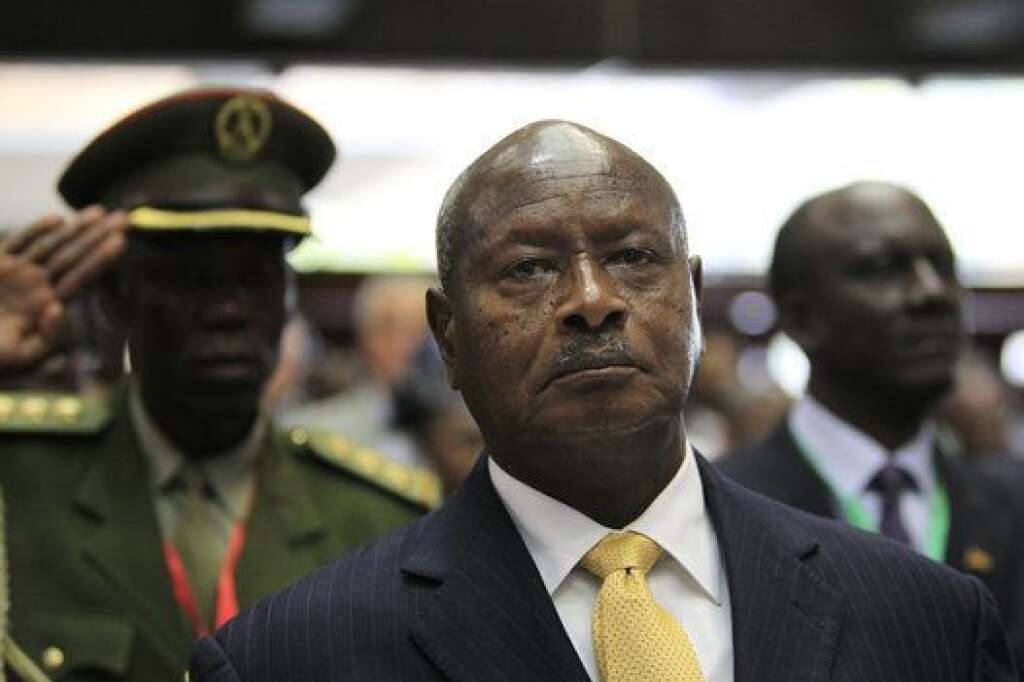 Yoweri Museveni - Ouganda - Arrivé à la tête de l'Ouganda en 1986 par les armes, Yoweri Museveni n'est élu président du pays qu'en 1996.   Réélu en 2001, il fait adopter en 2005 une modification de la constitution lui permettant de se présenter à nouveau en 2006. Il sera réélu tout comme en 2011.  <em>Photo: Yoweri Museveni, le 2 septembre 2014</em>