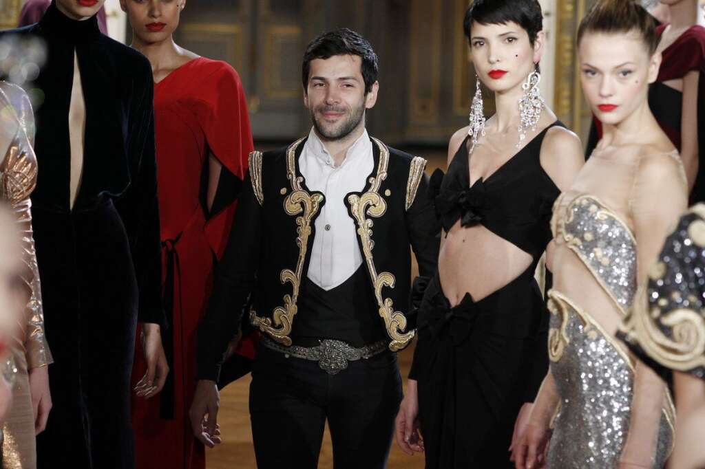 Alexis Mabille - Ancien de chez Dior et Saint Laurent, Alexis Mabille fait de la Haute Couture depuis 2012.