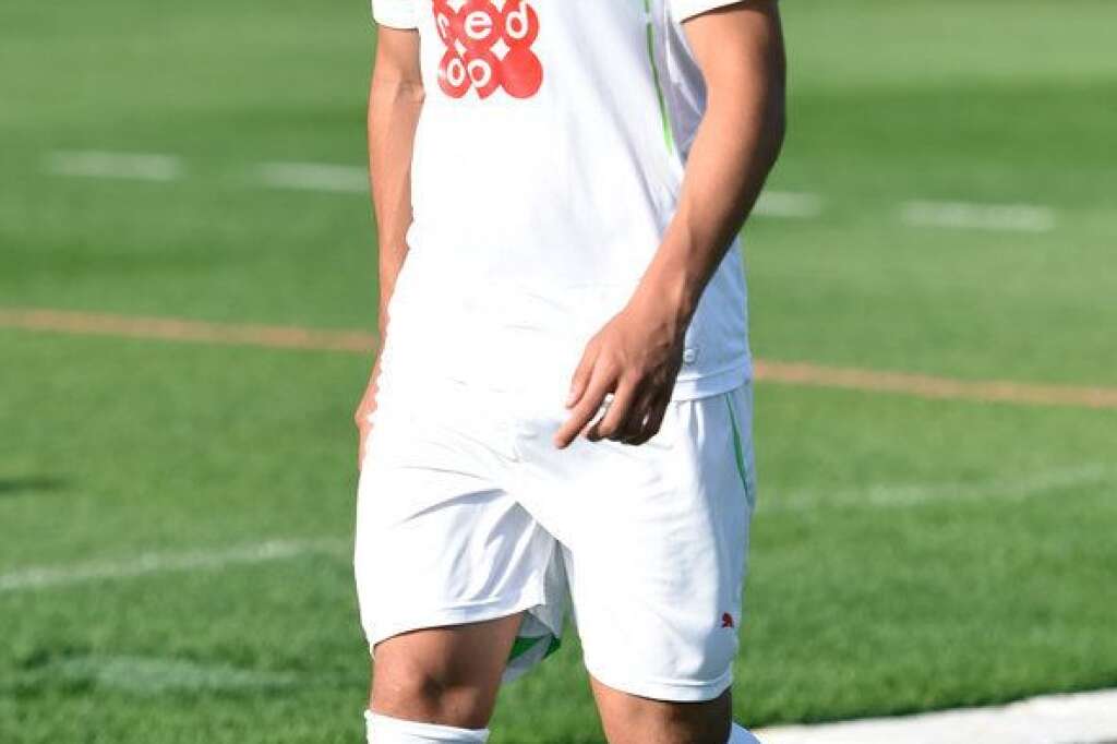 Sofiane Feghouli (Algérie) - Son club: Valence CF (Espagne) Poste: milieu