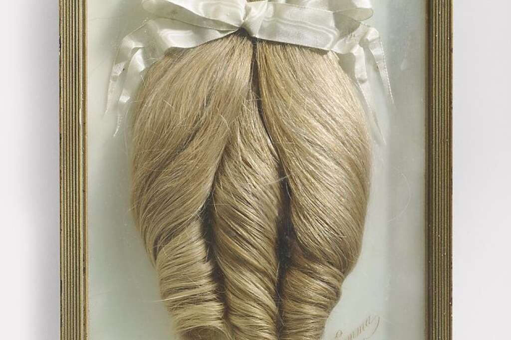 Emma -  Relique, circa 1900. Collection Jean-Jacques Lebel