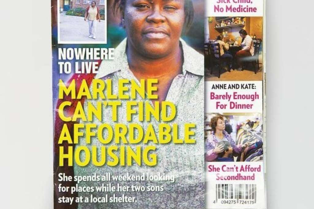 SEEN - "Marlene ne trouve pas de logement à prix abordable", est-il écrit. "Elle passe ses weekends à chercher un logement pendant que ses deux fils restent au foyer local".