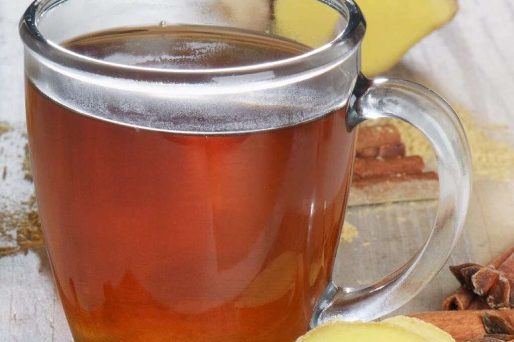 Le thé au gingembre - Oubliez le café, prenez un thé. Au gingembre, il est plein d'antioxydants et de nutriments qui aident à passer au travers un long après-midi.