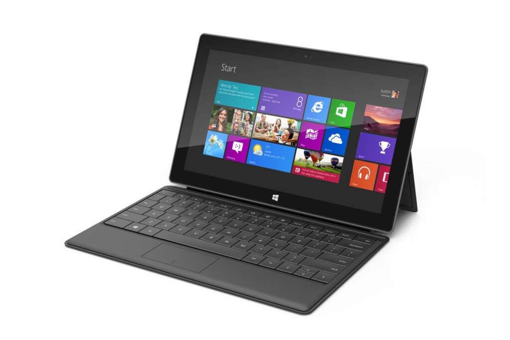 La tablette Surface, à laquelle on peut rajouter un vrai clavier. -