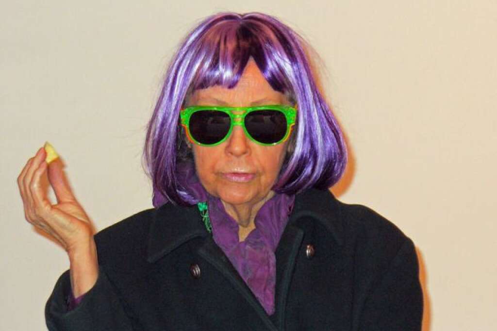 14 juin - Ultra Violet - La superstar de Warhol <a href="http://www.huffingtonpost.fr/2014/06/16/ultra-violet-morte_n_5498251.html" target="_blank">est morte à l'âge de 78 ans</a>. Isabelle Collin Dufresne de son vrai nom, était une artiste française de naissance et une icône du Pop'art.