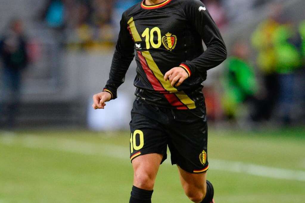 Eden Hazard (Belgique) - Son club: Chelsea (Angleterre) Poste: attaquant